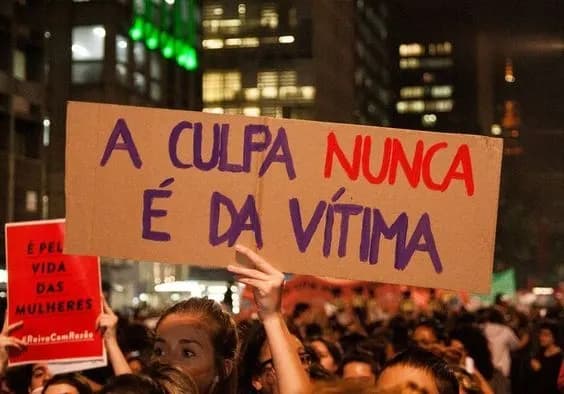 Agosto Lilás